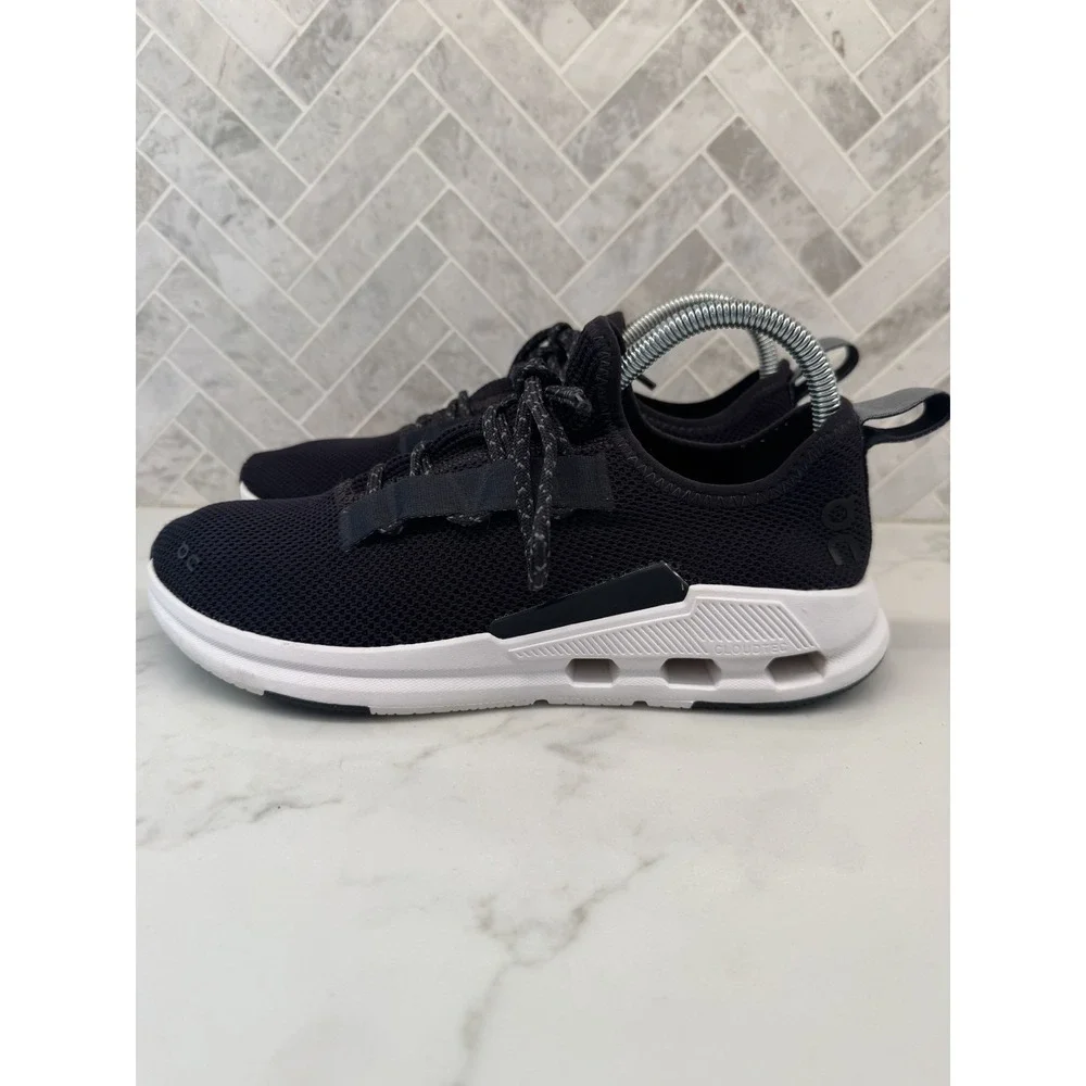 On Cloud Running Cloudeasy Shoes Sneakers Womens 9 Black White Athletic Lace Up